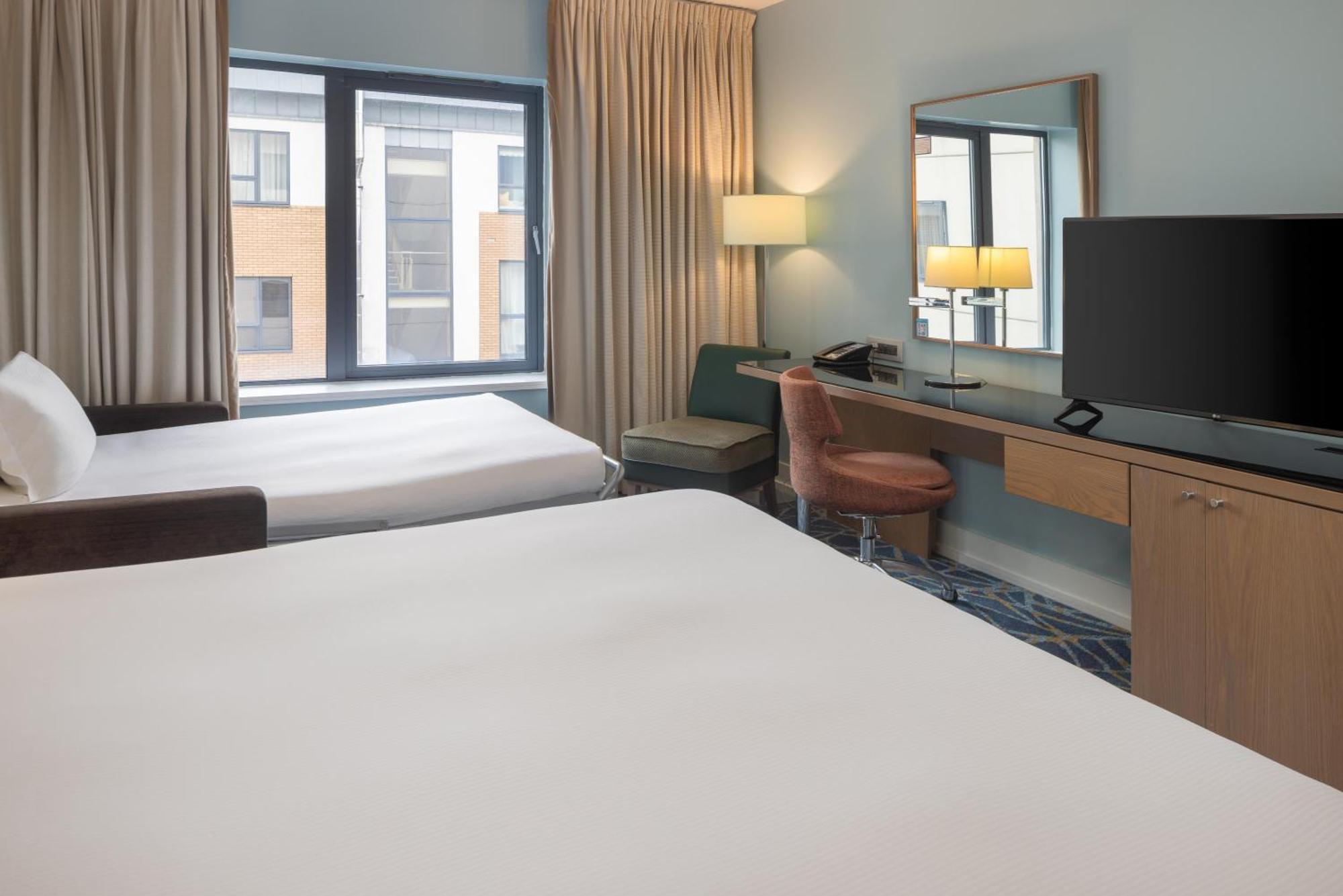 Hilton Dublin Kilmainham — Photos 1